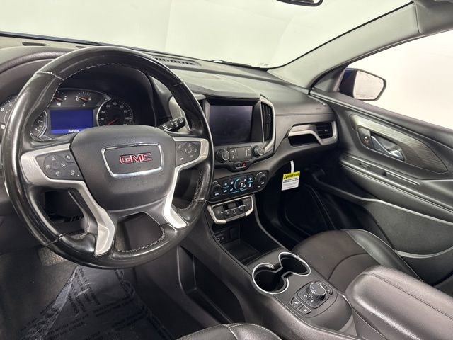 Used 2023 GMC Terrain SLT image 17