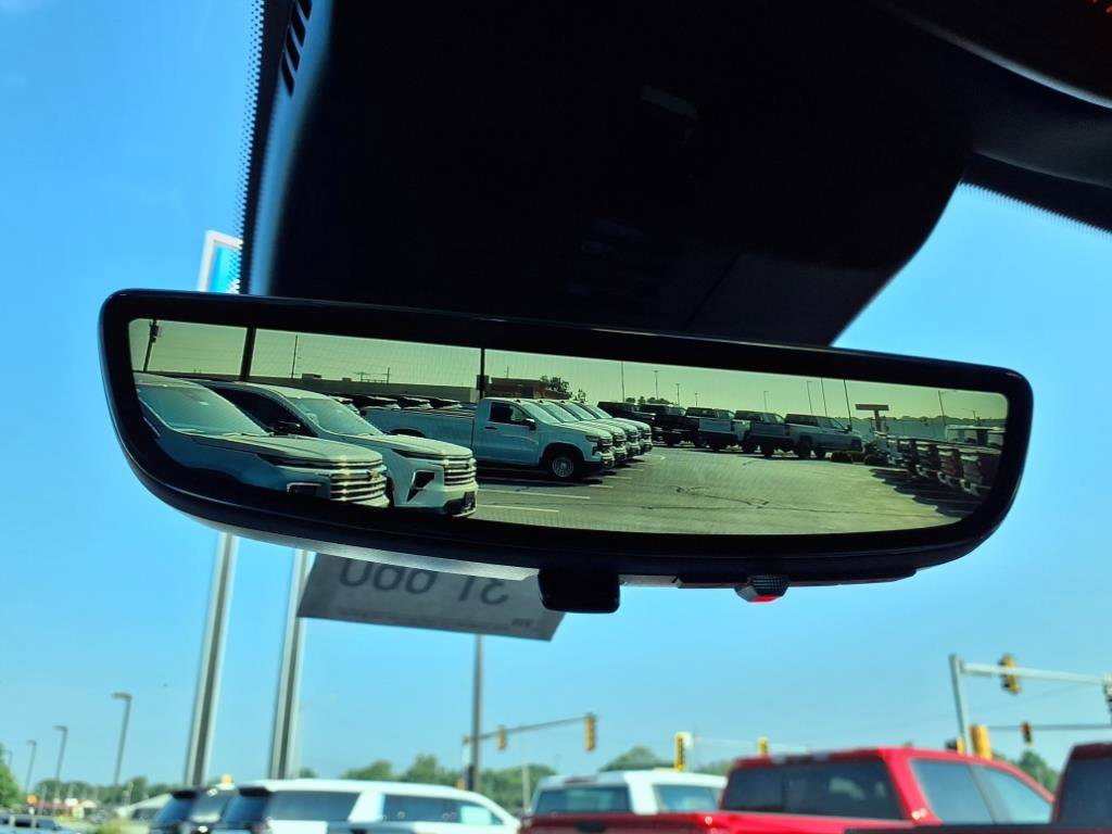 New 2026 Chevrolet Traverse LT w/ Enhanced Driving Package image 13