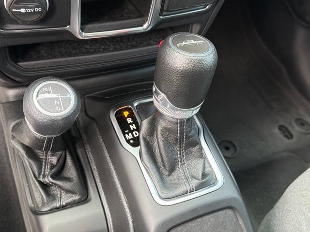 Used 2024 Jeep Gladiator Sport AWD/4WD image 45