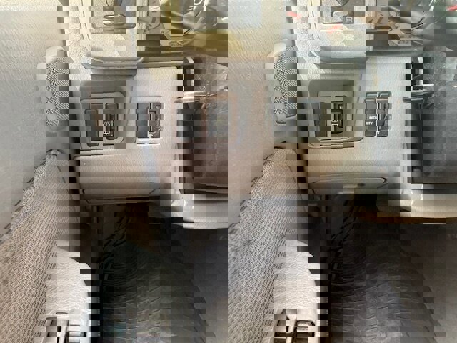 Used 2001 Nissan Xterra SE image 24