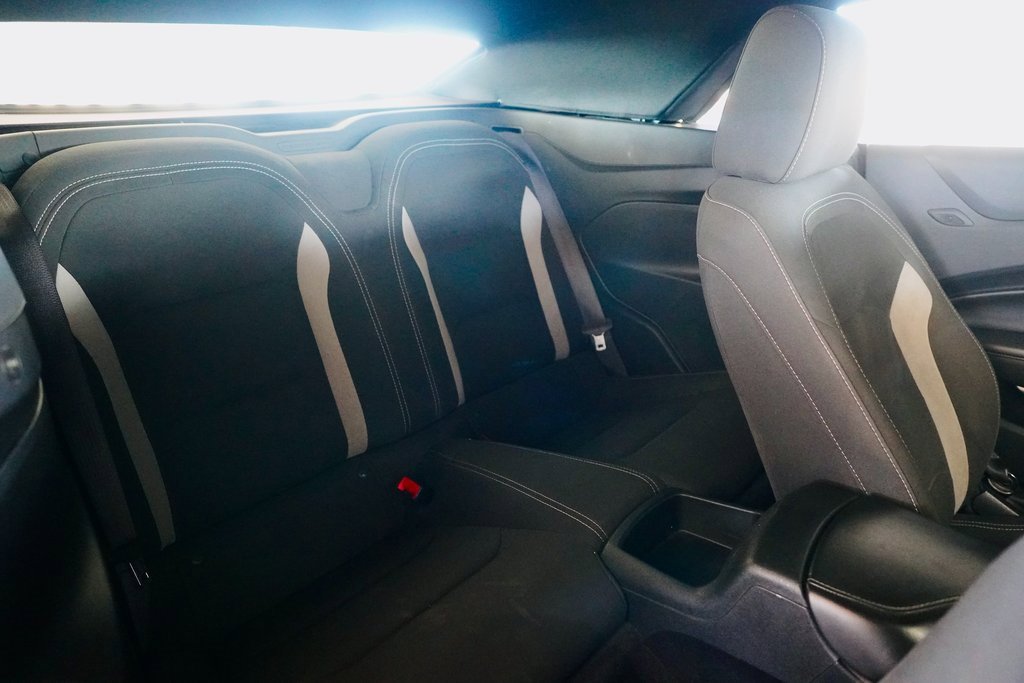 Used 2018 Chevrolet Camaro SS image 8