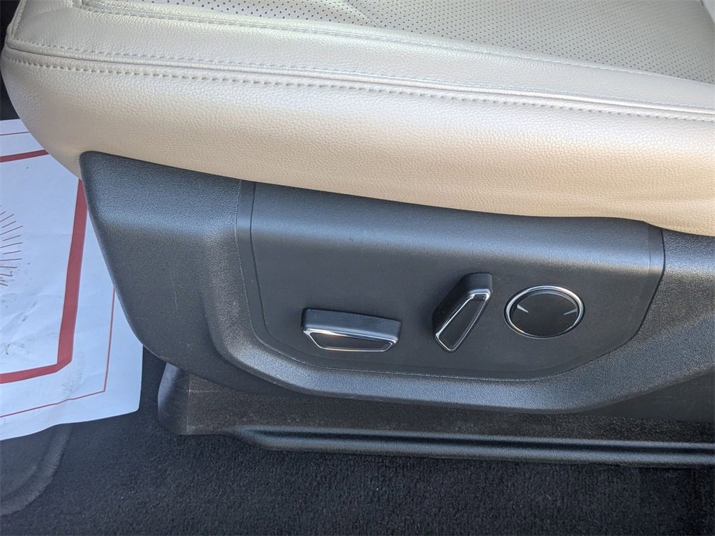 Used 2024 Ford Expedition Max Limited image 16