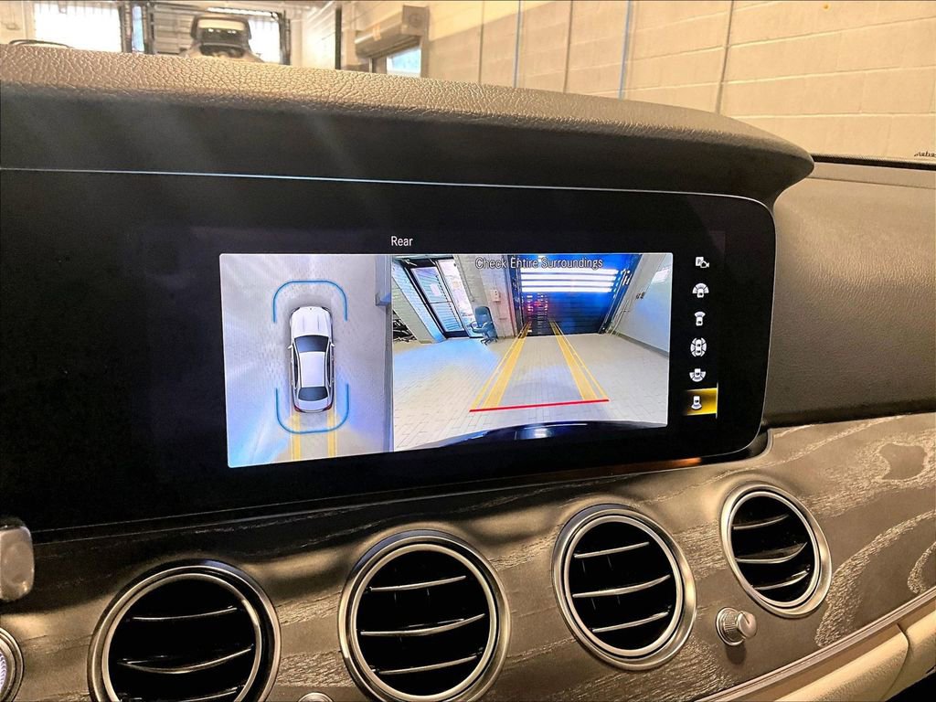 Used 2021 Mercedes-Benz E 350 4MATIC Sedan image 26