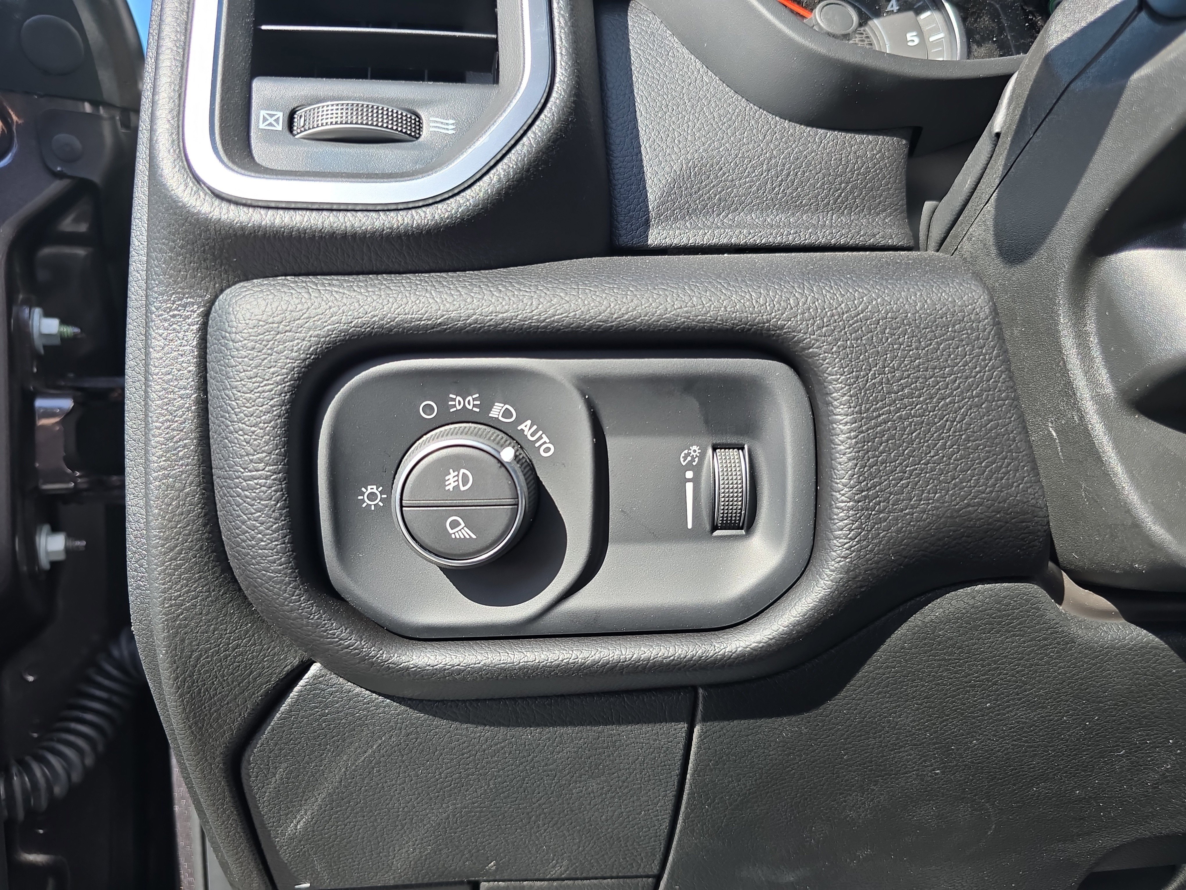 New 2026 RAM 2500 Big Horn image 18