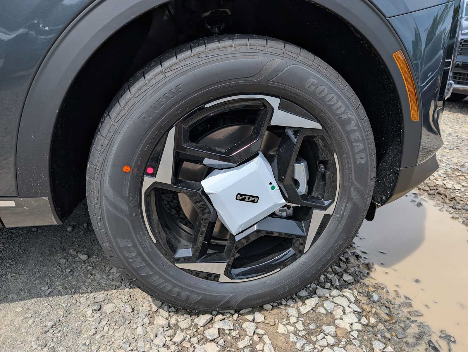 New 2026 Kia Sportage EX AWD/4WD image 3