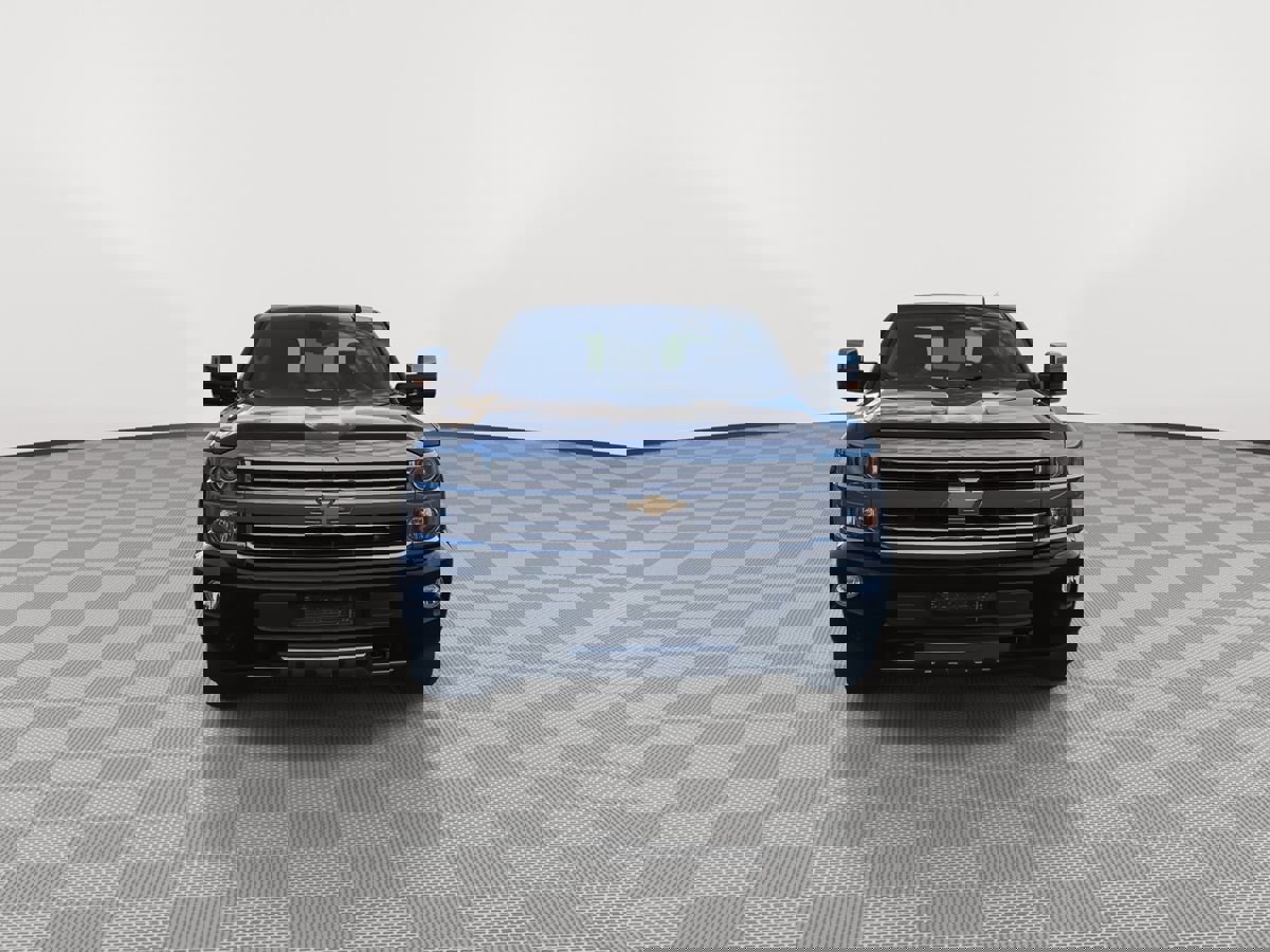 Used 2015 Chevrolet Silverado 3500 High Country image 2