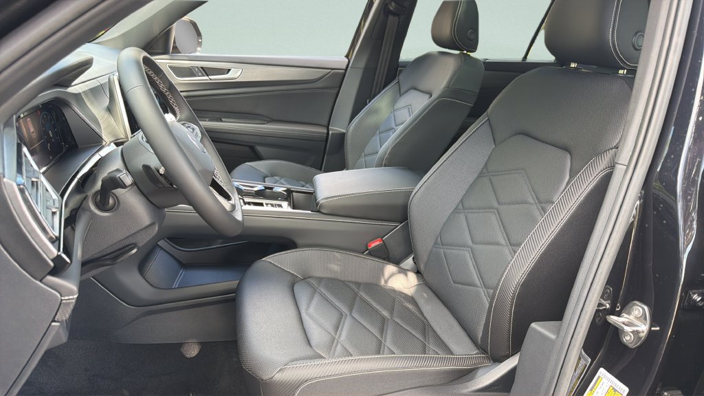 New 2026 Volkswagen Atlas Cross Sport SE FWD image 29
