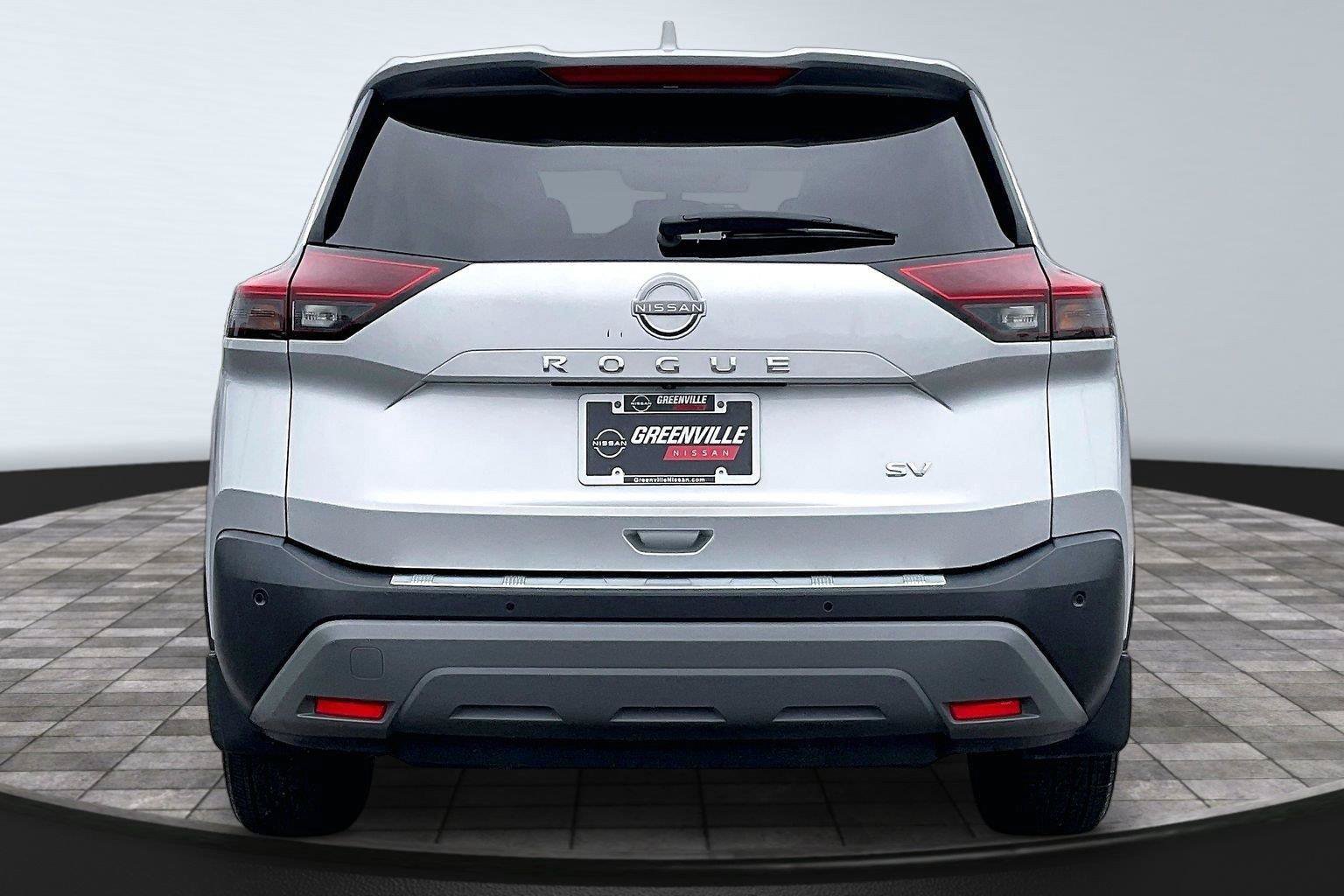 Certified 2022 Nissan Rogue SV FWD image 5