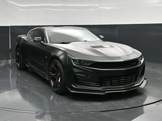Used 2020 Chevrolet Camaro SS RWD image 6