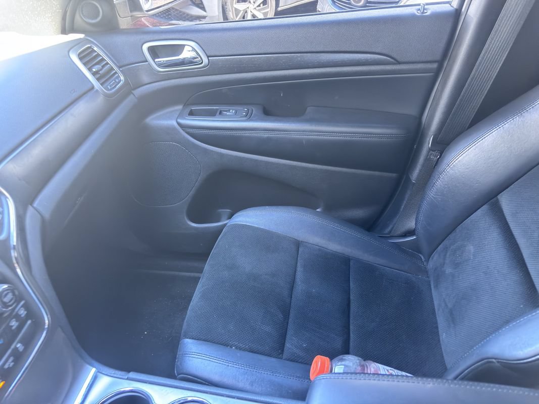 Used 2018 Jeep Grand Cherokee Altitude AWD/4WD image 23