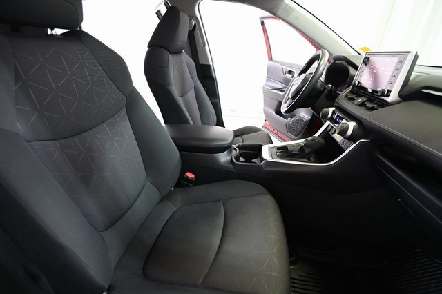Used 2019 Toyota RAV4 XLE image 25
