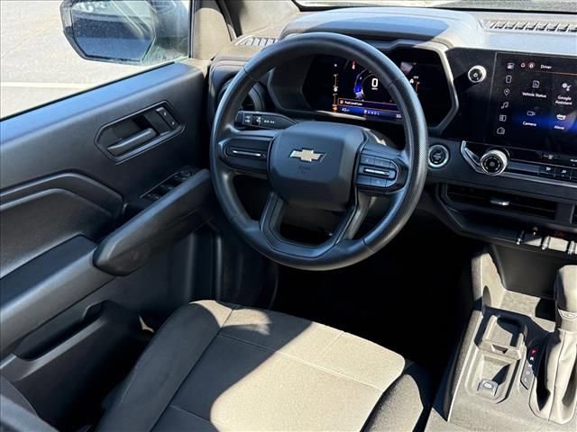 Used 2023 Chevrolet Colorado W/T RWD image 10