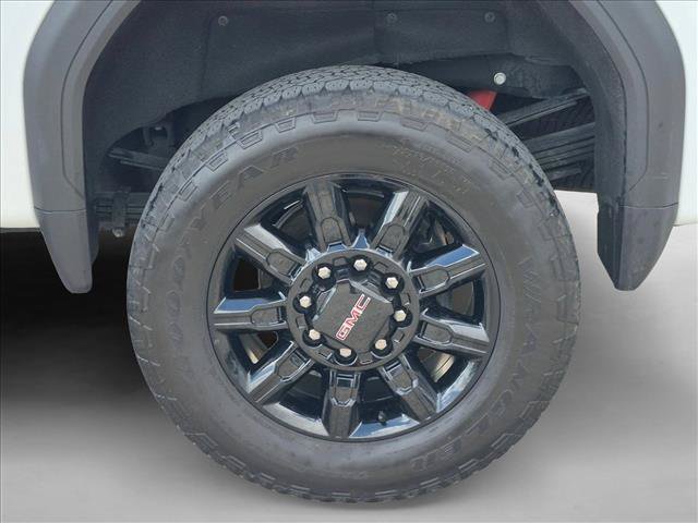 Used 2025 GMC Sierra 2500 AT4 w/ AT4 Premium Plus Package AWD/4WD image 23
