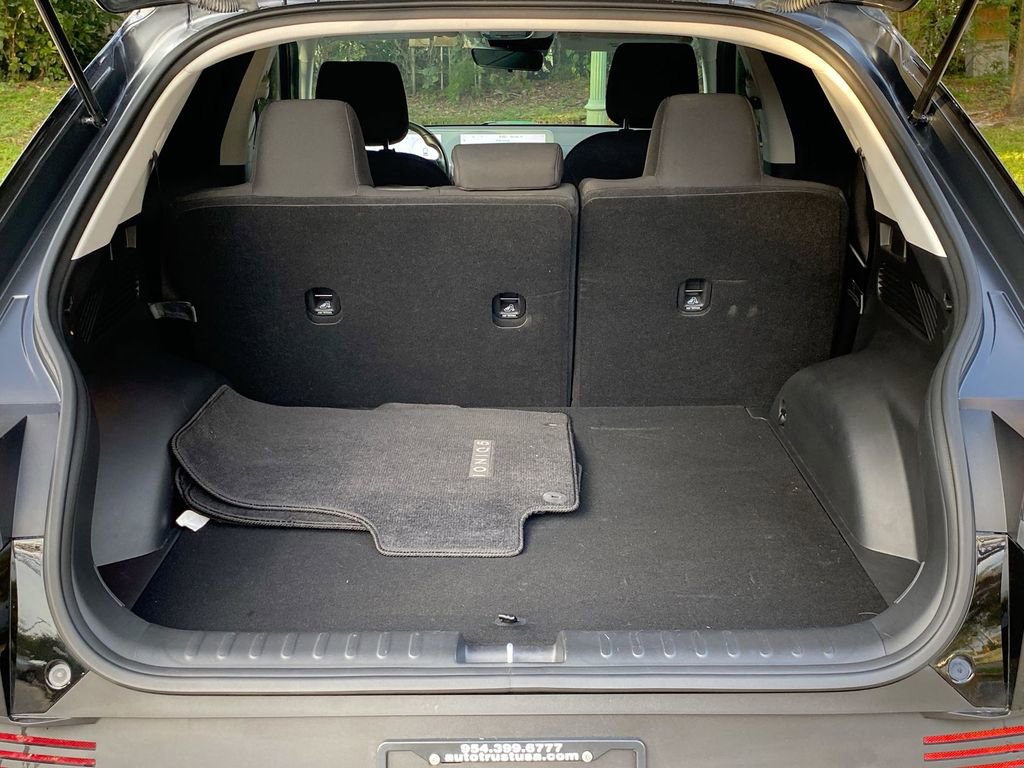 Used 2022 Hyundai Ioniq 5 SE w/ Cargo Package image 10