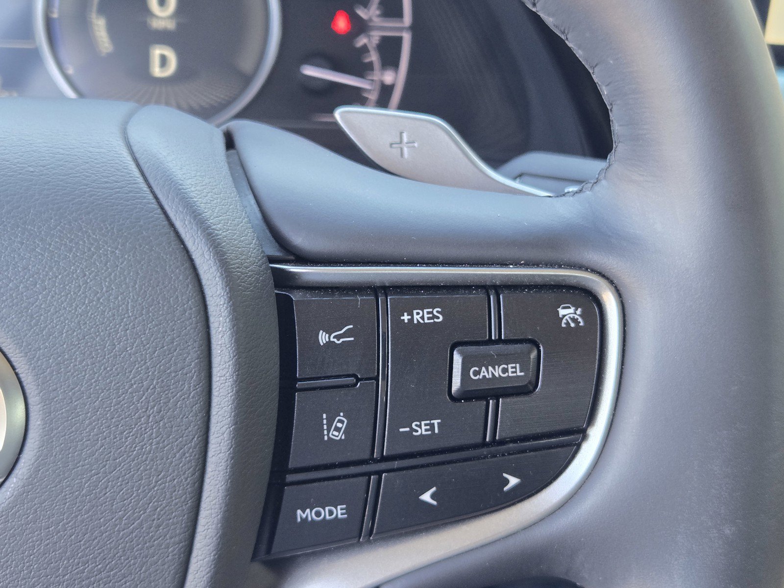 Certified 2024 Lexus ES 300h w/ Accessory Package (Z2) FWD image 23