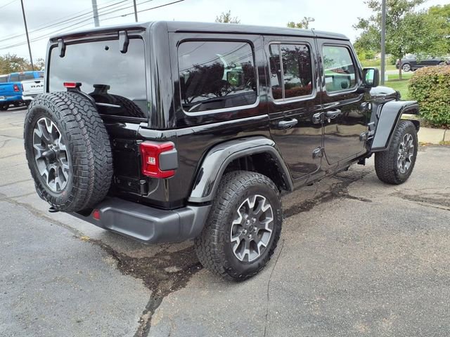 Used 2024 Jeep Wrangler Sahara w/ Technology Group image 4