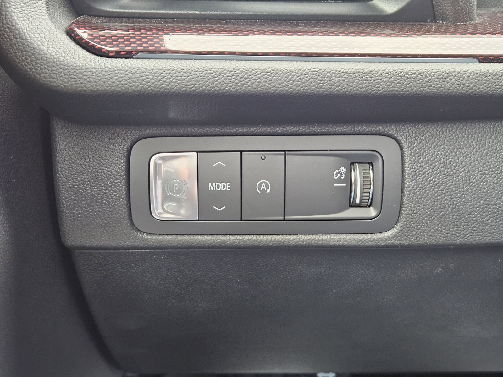 Certified 2024 Chevrolet Traverse RS image 25