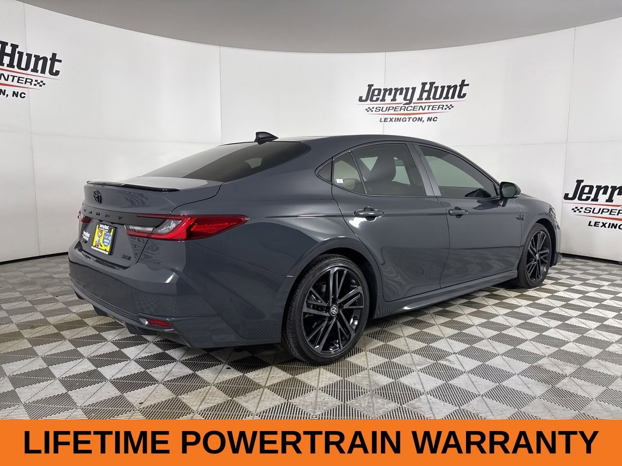 Used 2025 Toyota Camry XSE image 5