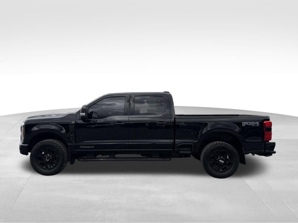 Used 2024 Ford F250 Lariat w/ Black Appearance Package AWD/4WD image 13