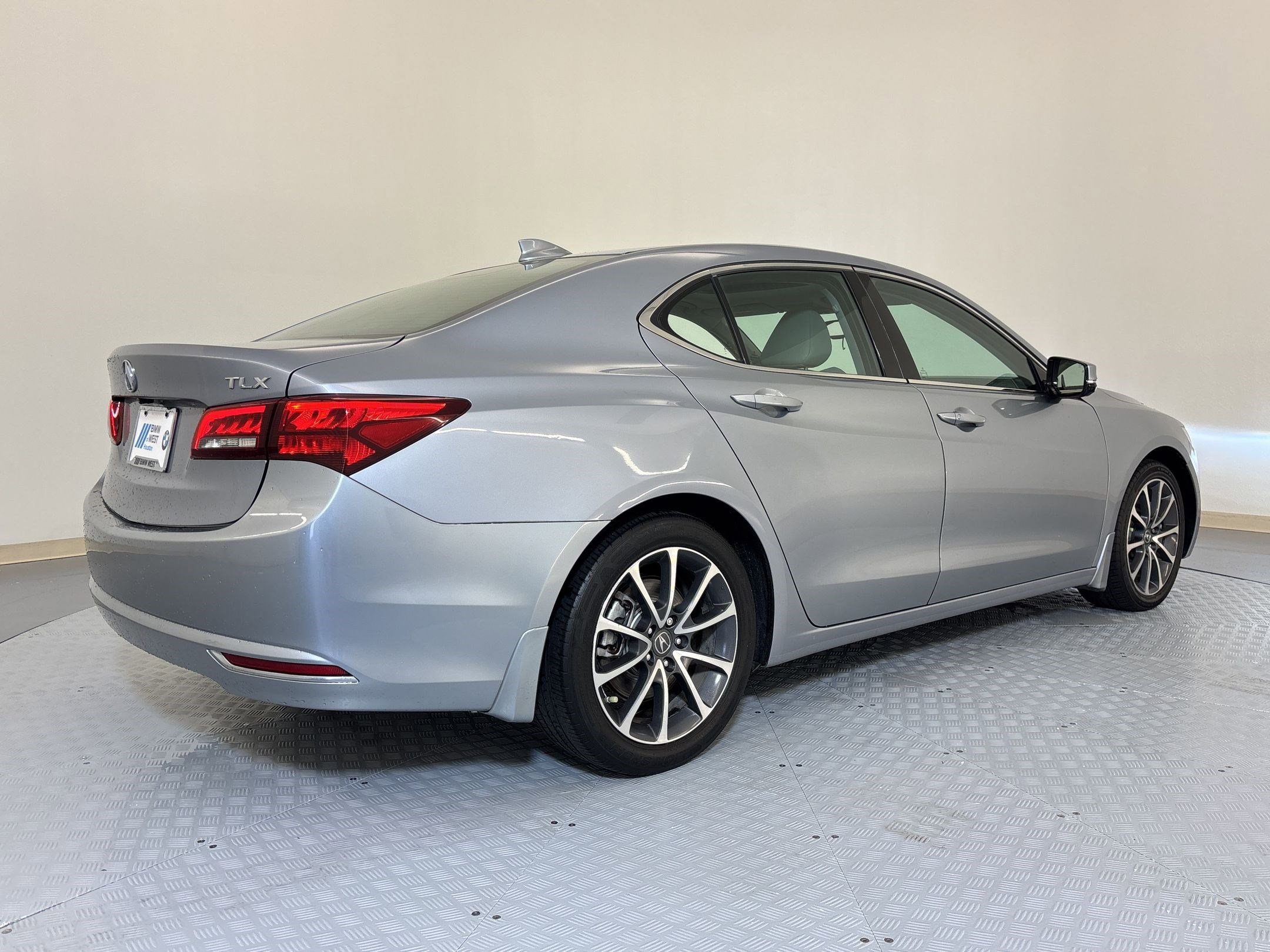 Used 2015 Acura TLX V6 image 8
