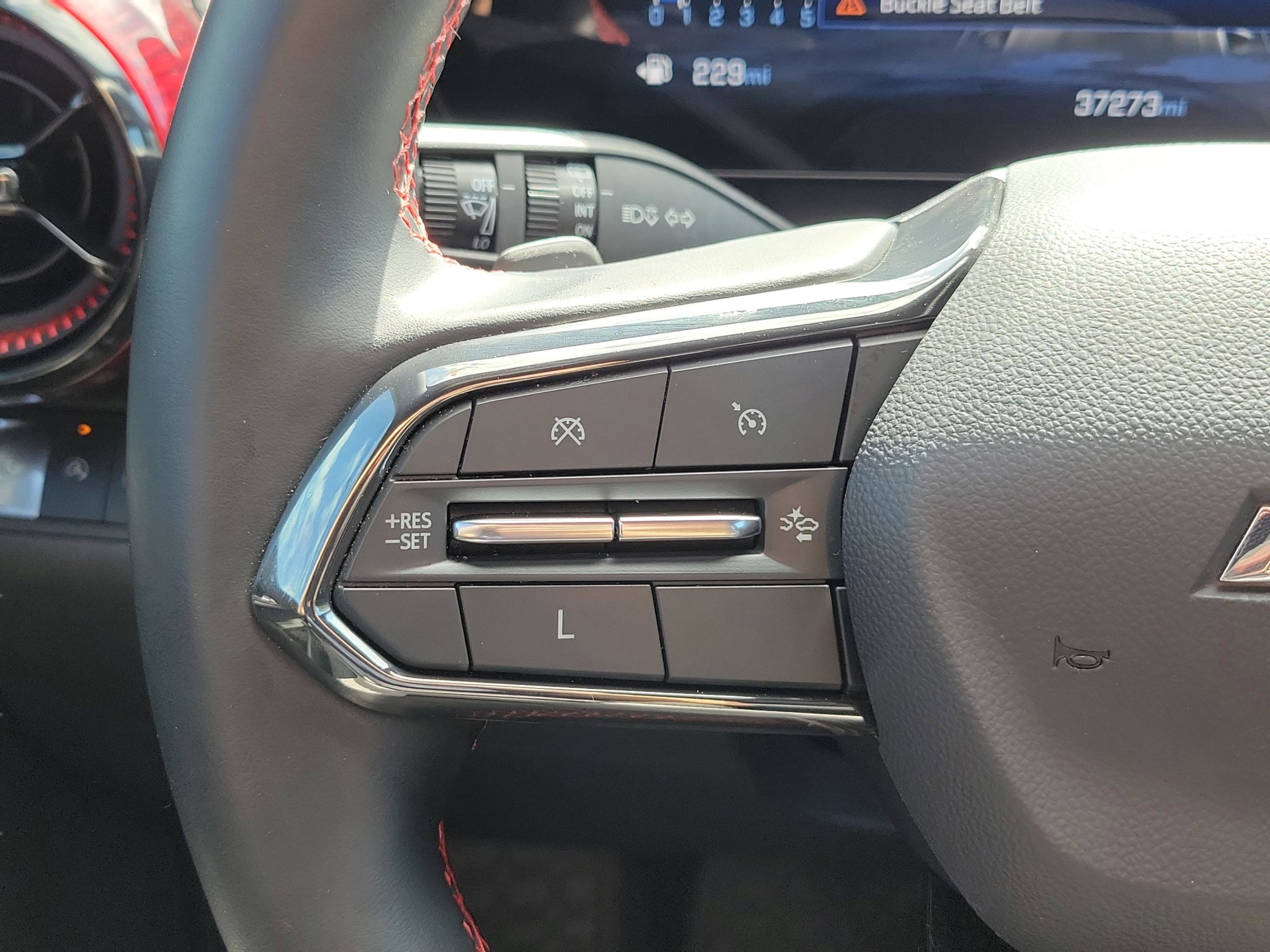 Used 2025 Chevrolet Equinox RS w/ Safety and Technology Package image 30