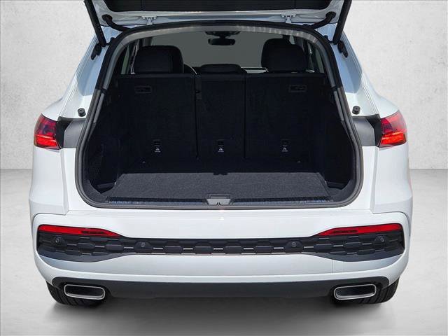 Certified 2025 Audi Q5 Premium w/ Convenience Package AWD/4WD image 6