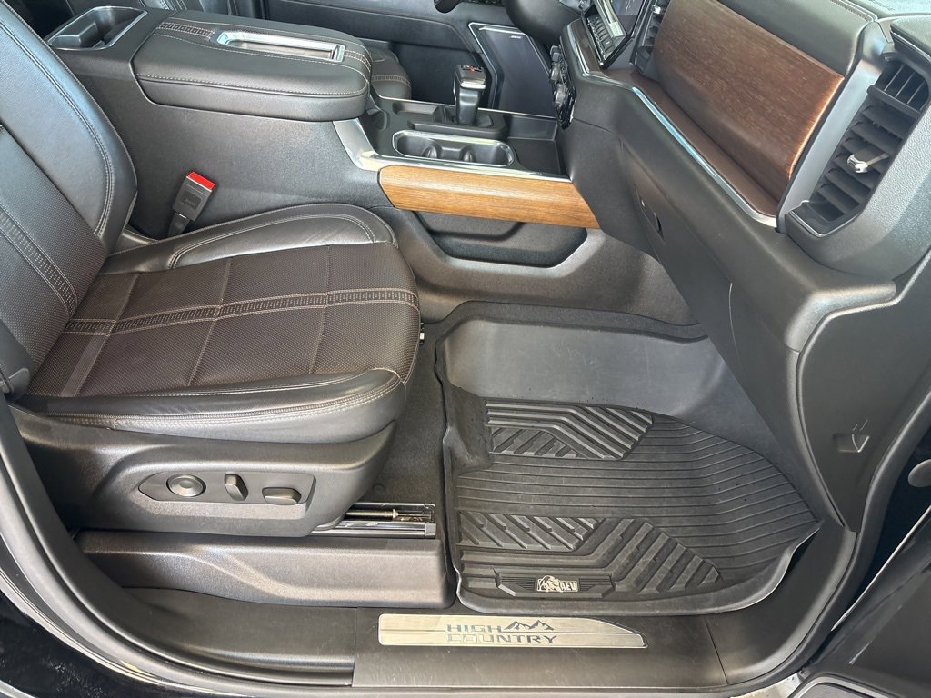 Used 2022 Chevrolet Silverado 1500 High Country w/ High Country Premium Package image 44