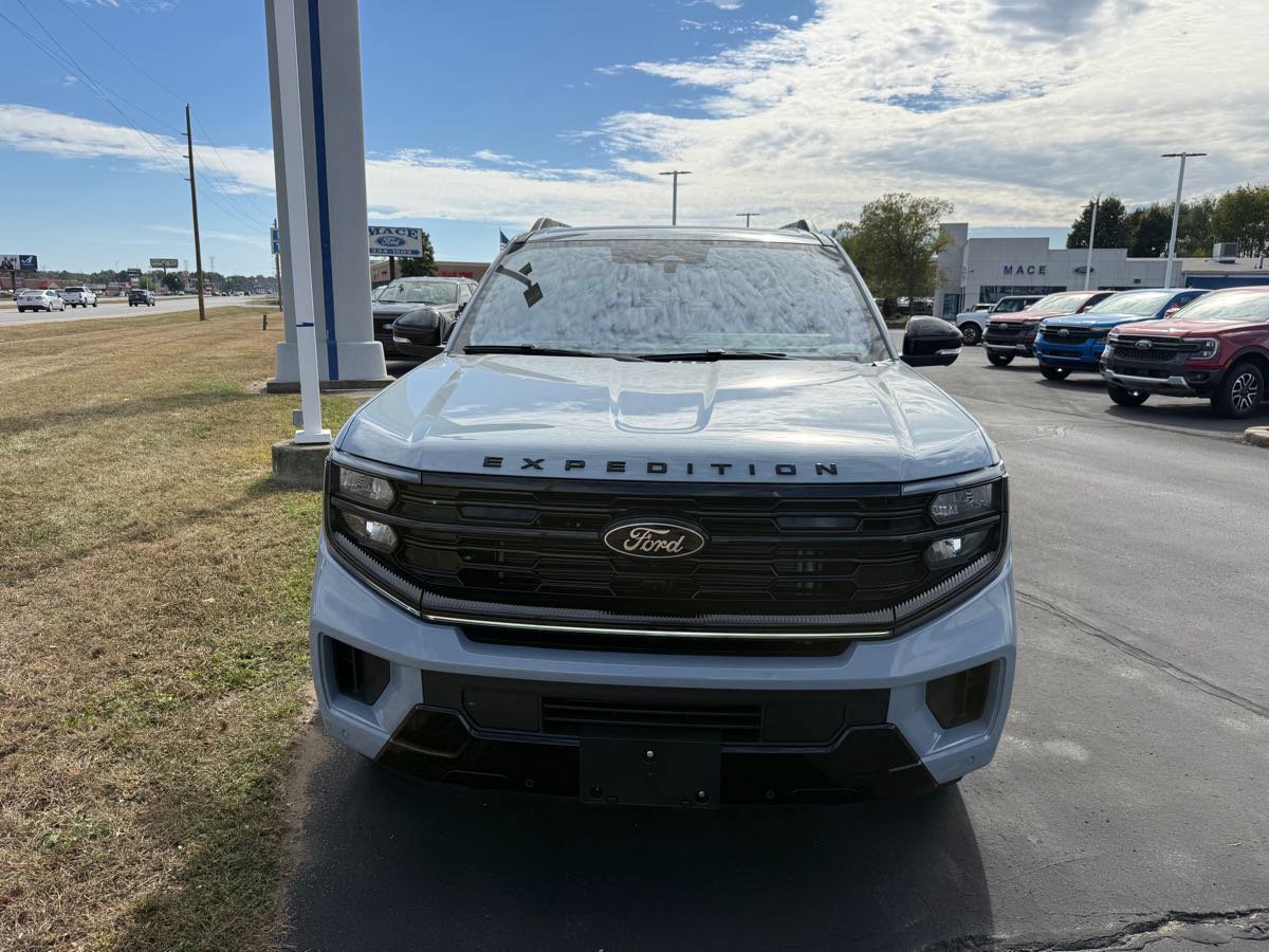New 2025 Ford Expedition Max Platinum image 2