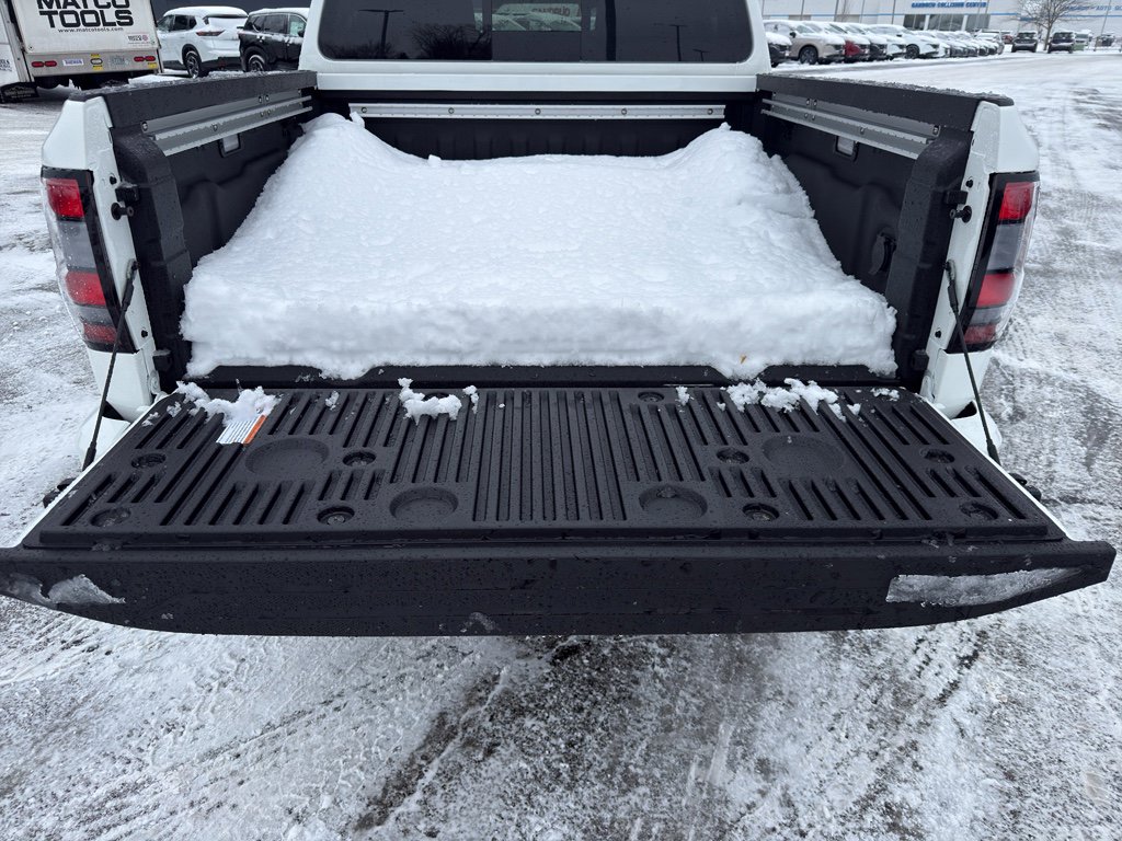 New 2026 Nissan Frontier SV image 7