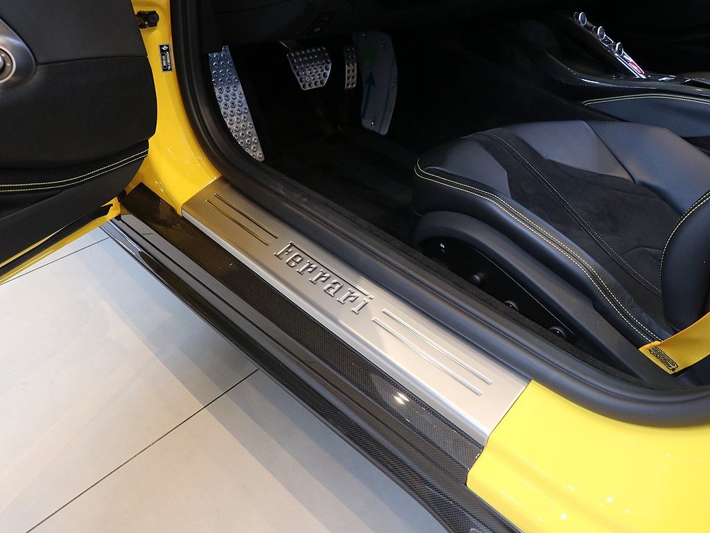 Certified 2021 Ferrari 812 GTS image 99