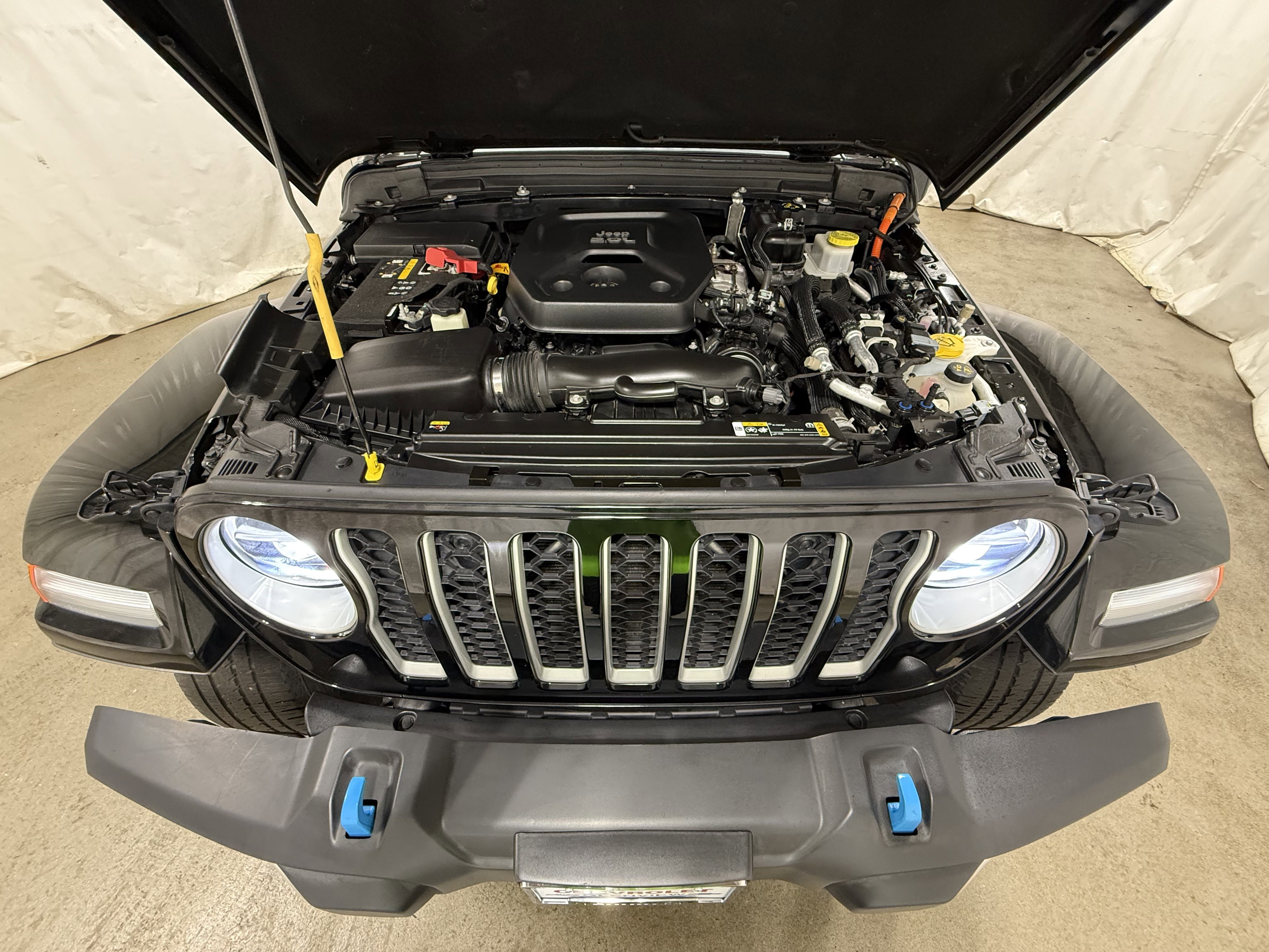Used 2022 Jeep Wrangler Unlimited Sahara image 26