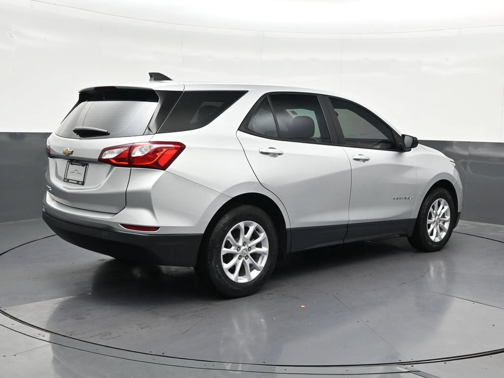 Used 2021 Chevrolet Equinox LS FWD image 5