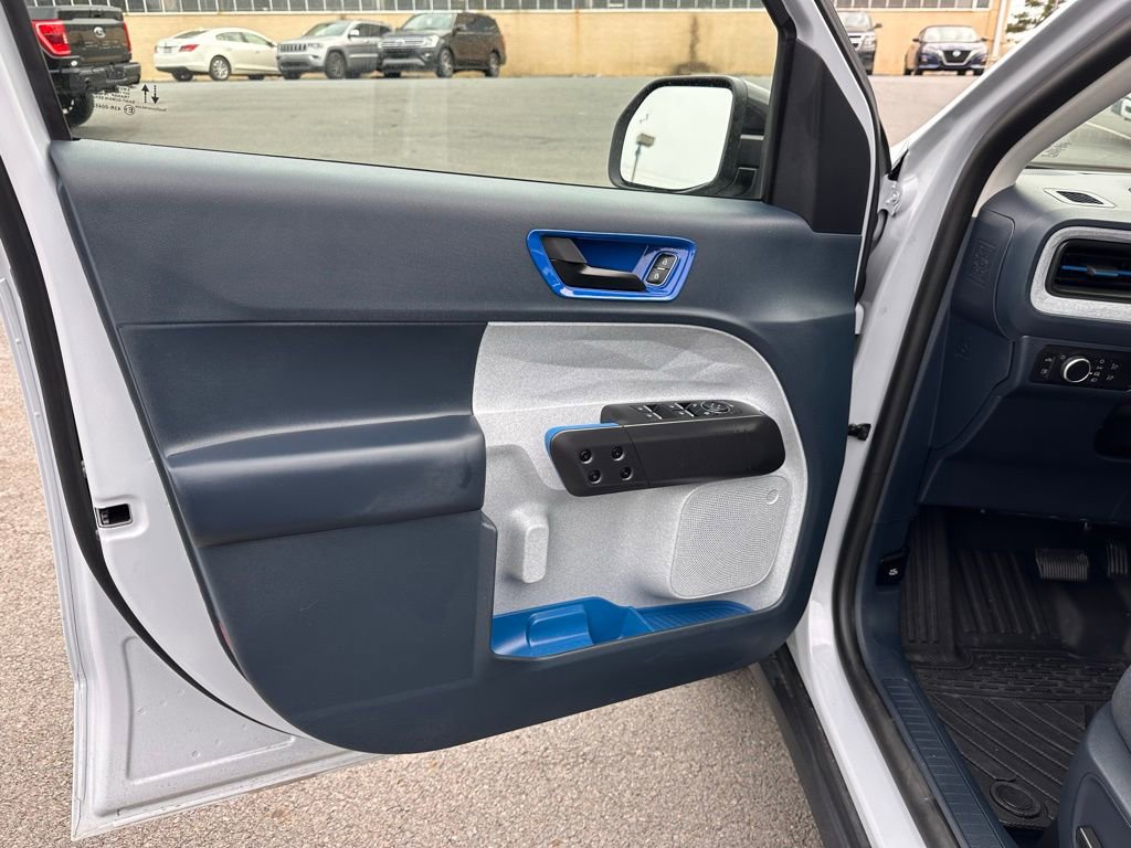 Used 2025 Ford Maverick XLT w/ XLT Luxury Package image 14