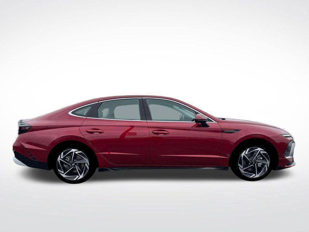 New 2026 Hyundai Sonata SEL FWD image 9