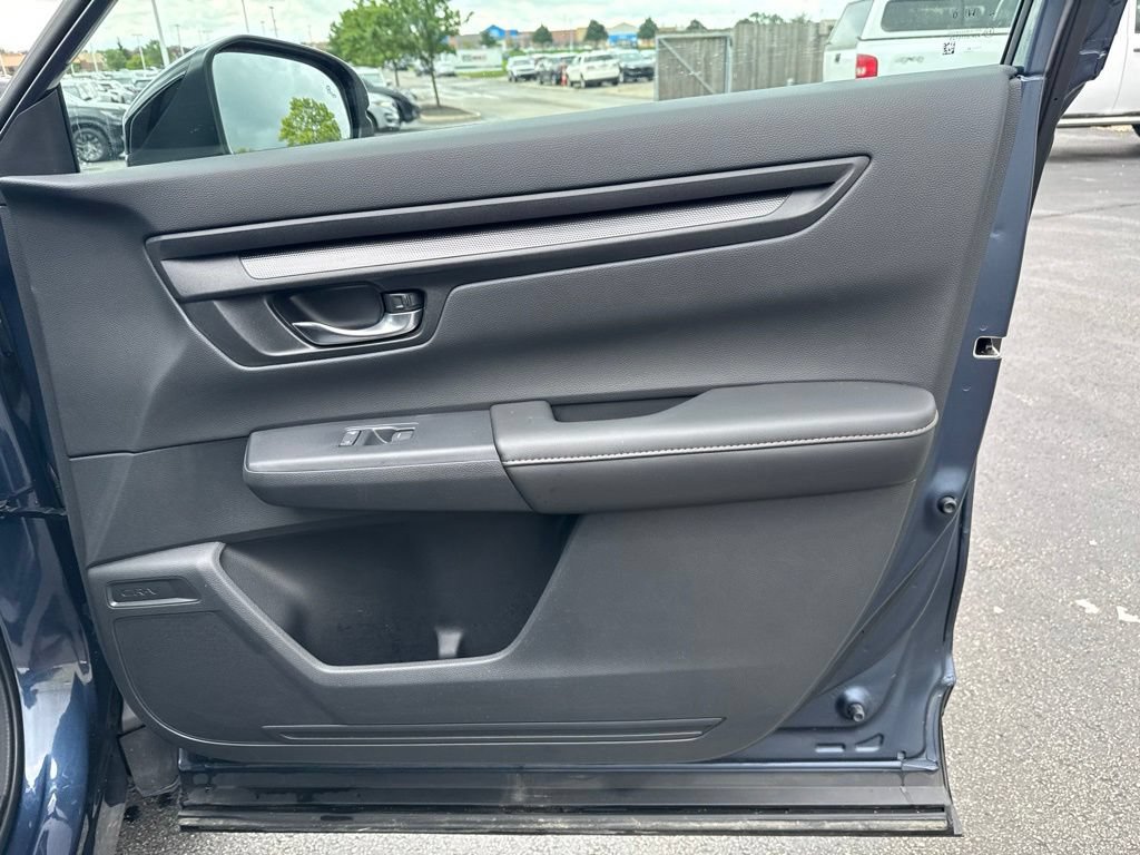 Certified 2025 Honda CR-V Sport image 38