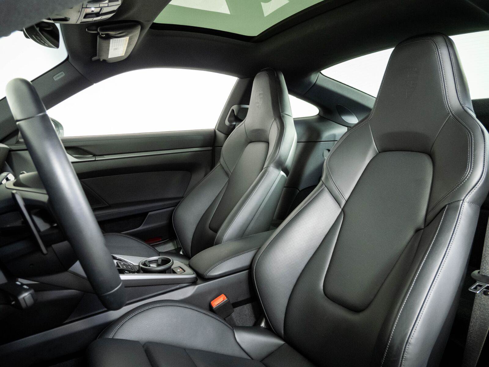Certified 2025 Porsche 911 Carrera S RWD image 5
