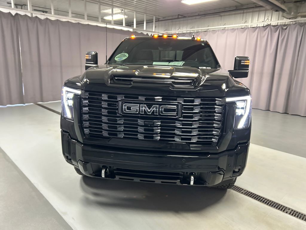 Used 2025 GMC Sierra 2500 Denali Ultimate AWD/4WD image 2