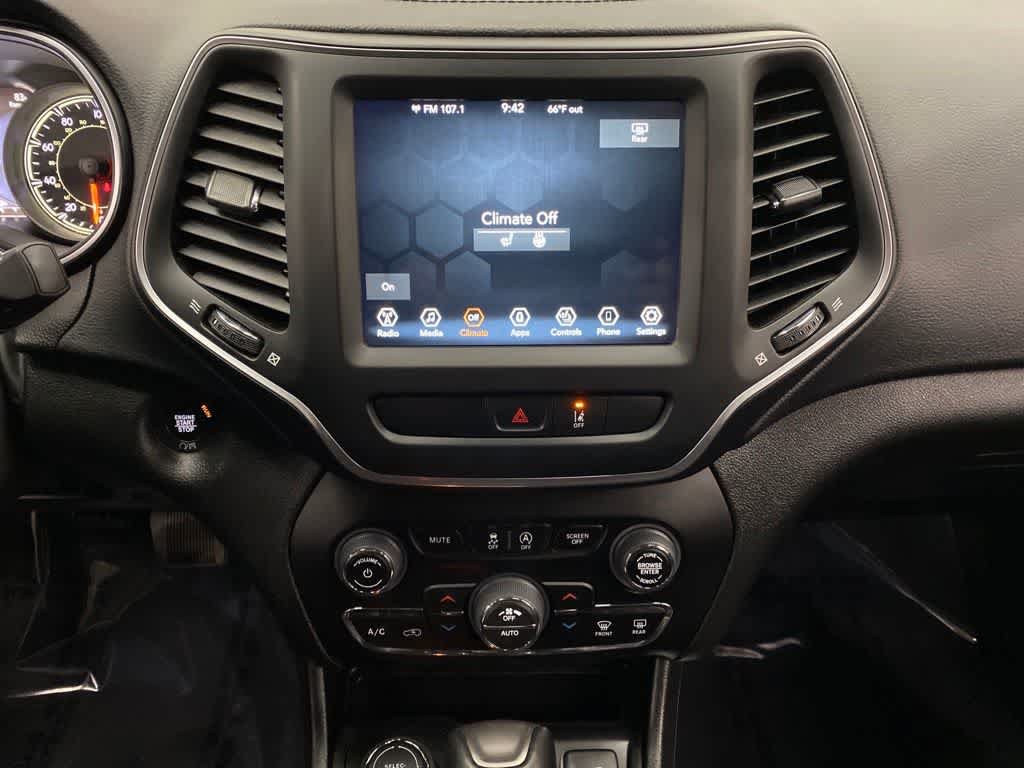 Used 2022 Jeep Cherokee Latitude Lux w/ Mopar Interior Package AWD/4WD image 23