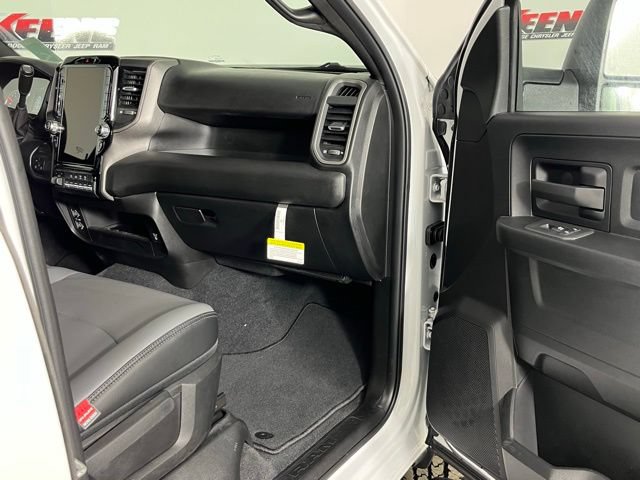 New 2026 RAM 2500 Tradesman AWD/4WD image 29