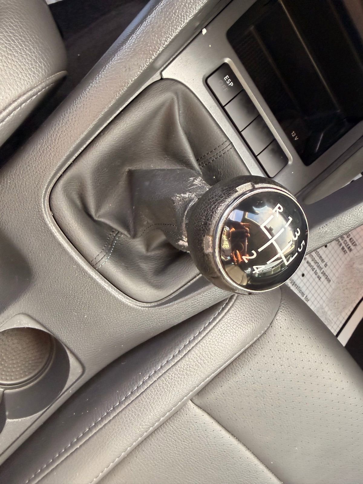 Used 2005 Volkswagen Jetta 2.5 image 13