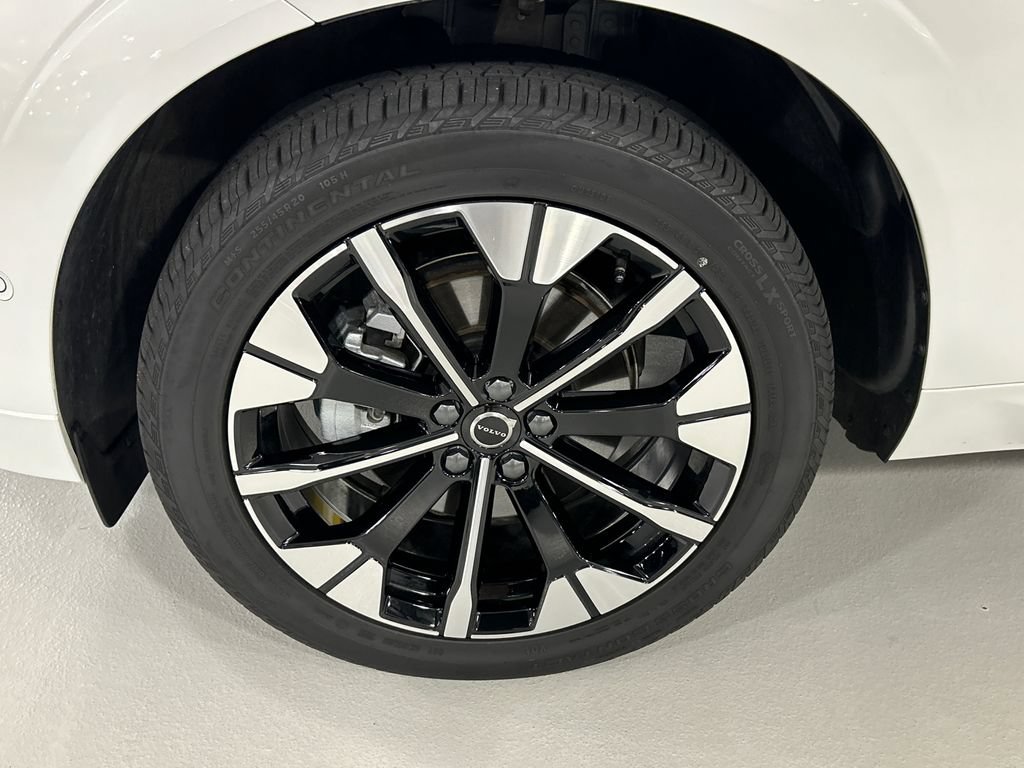 Used 2026 Volvo XC60 B5 Plus w/ Protection Package Premier AWD/4WD image 9