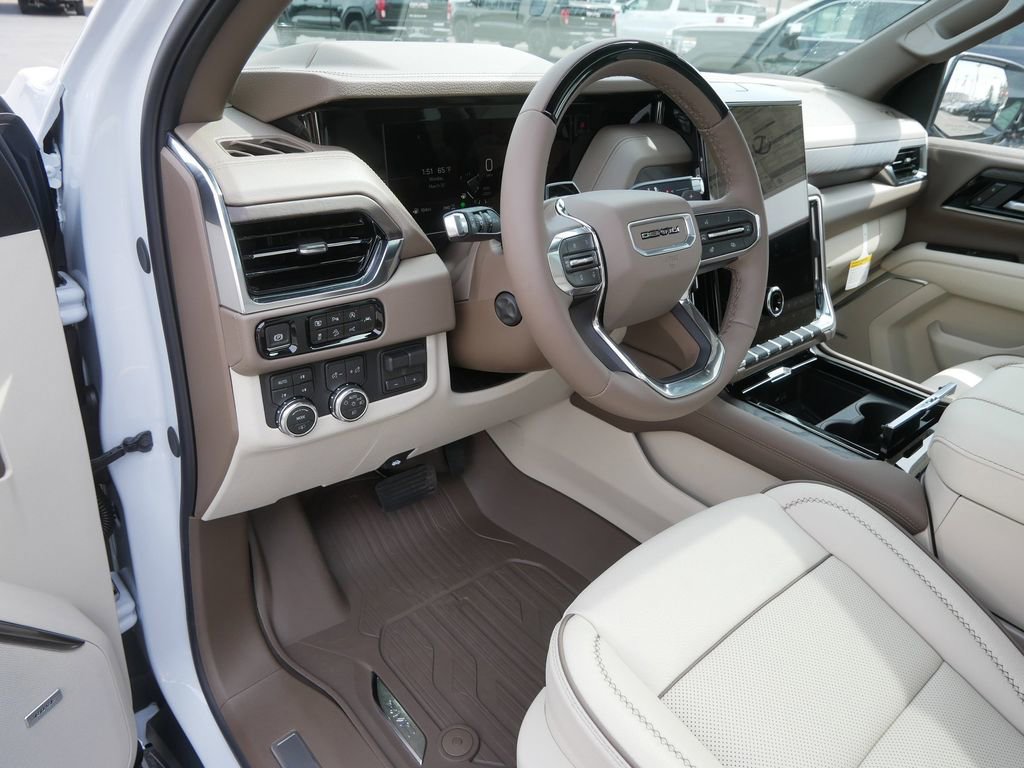 New 2026 GMC Yukon XL Denali image 7