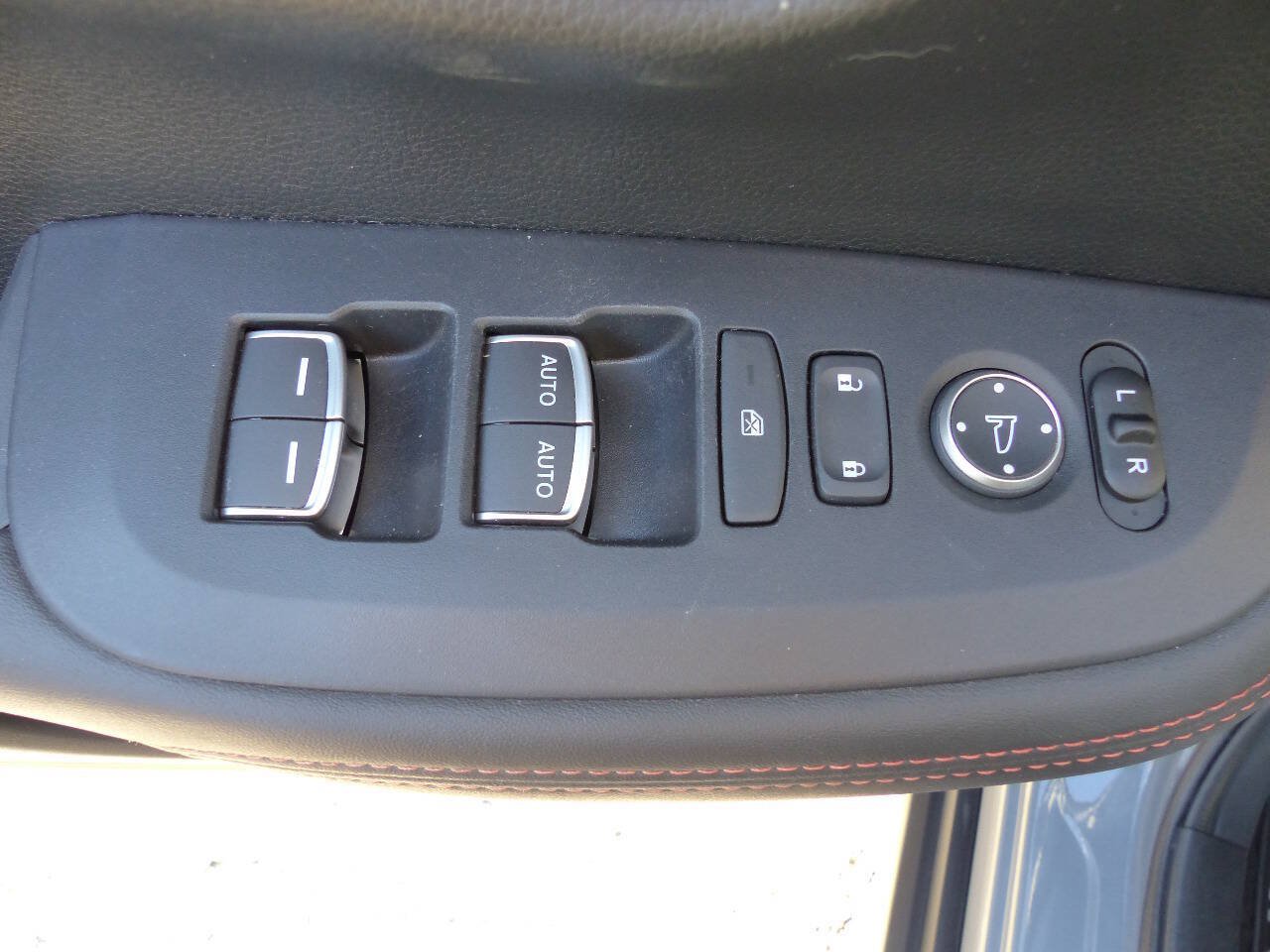 Used 2025 Honda HR-V Sport image 20