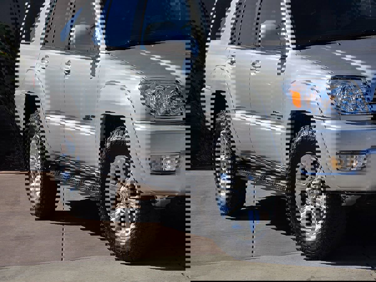 Used 2005 Toyota 4Runner Limited image 4