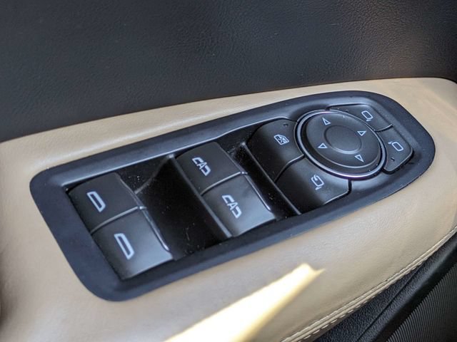 Used 2018 Cadillac XT5 Platinum AWD/4WD image 26