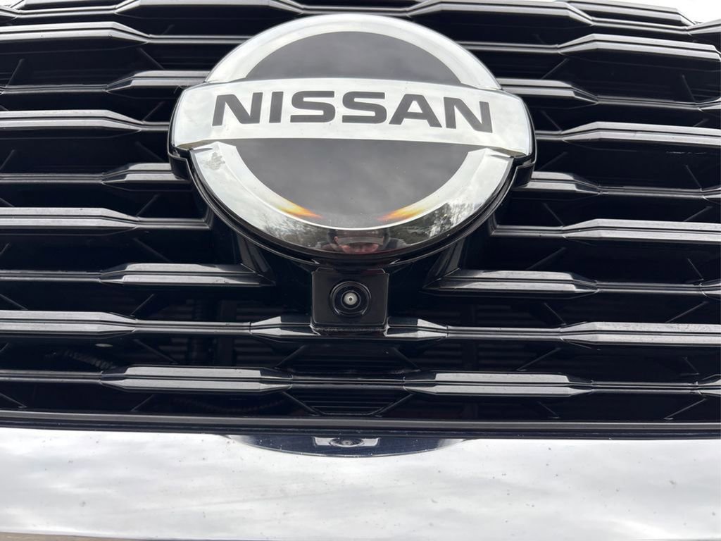 Used 2021 Nissan Rogue Platinum image 17