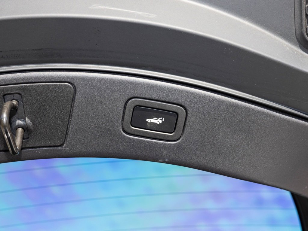 Used 2023 Jaguar F-TYPE R-Dynamic image 46