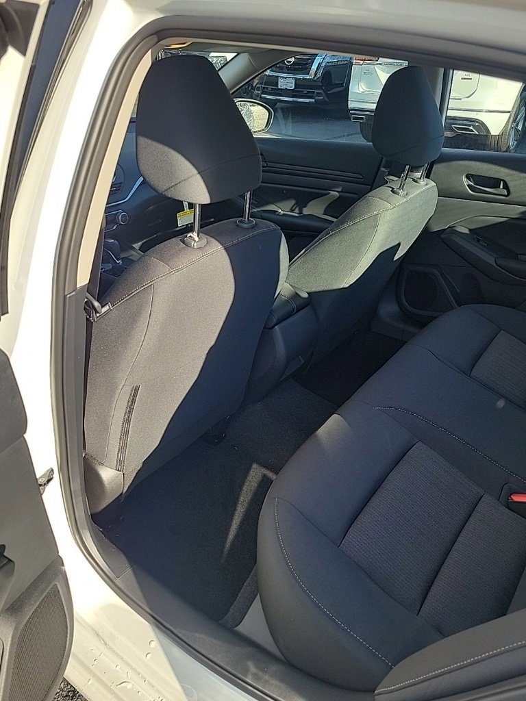 Used 2025 Nissan Altima 2.5 S image 15