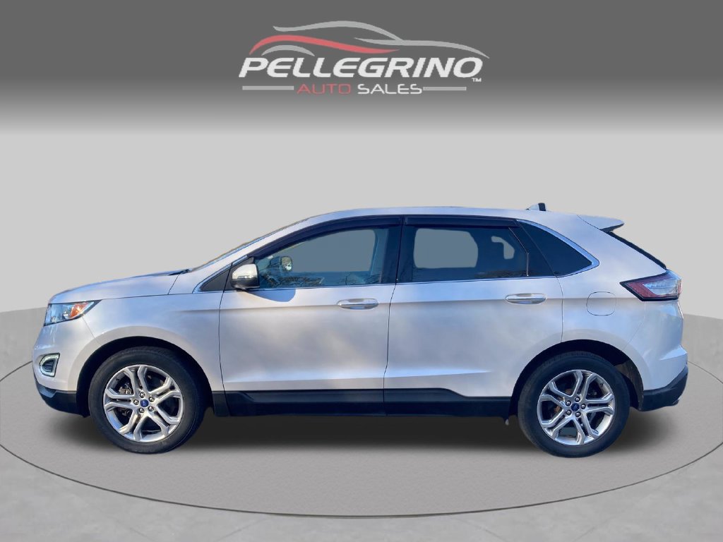 Used 2018 Ford Edge Titanium w/ Equipment Group 301A AWD/4WD image 3