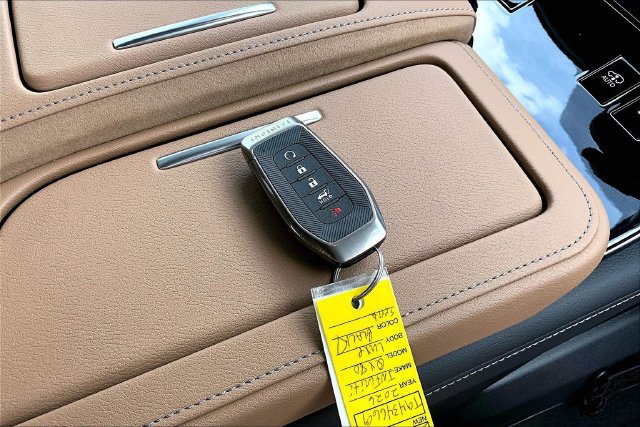 Used 2026 INFINITI QX80 Luxe w/ Cargo Package AWD/4WD image 11